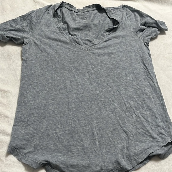Lululemon women’s bundle tops - Picture 16 of 16